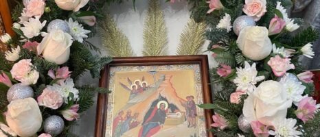 Всенощное бдение в Рождественский сочельник: в преддверии Великой Ночи.